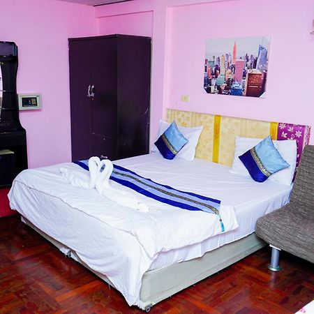 Encore Sea View Pattaya Extérieur photo